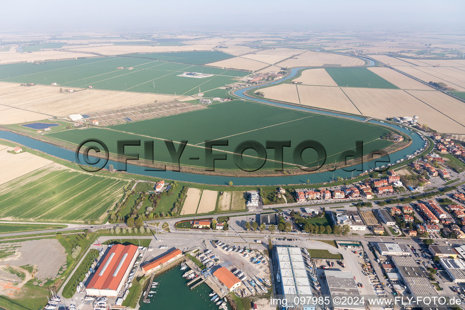 Photographie aérienne de Caorle dans le département Metropolitanstadt Venedig, Italie