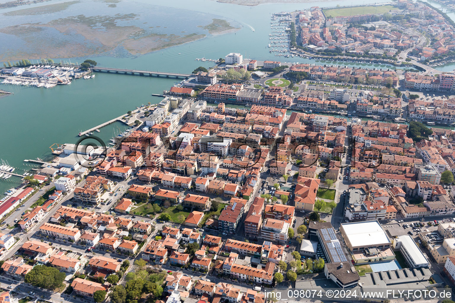 Grado dans le département Gorizia, Italie hors des airs