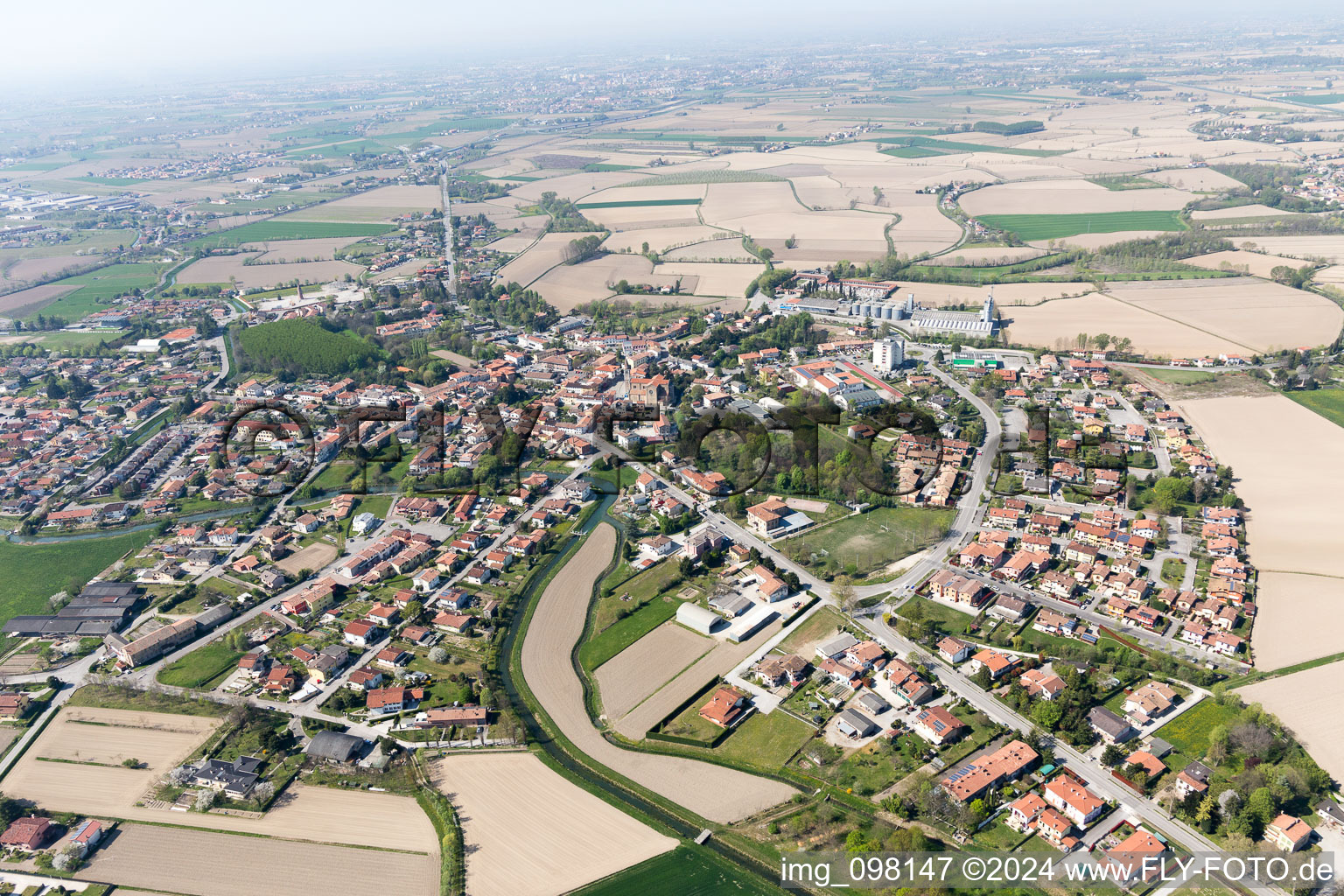 Vue aérienne de Fossalta di Portogruaro dans le département Vénétie, Italie