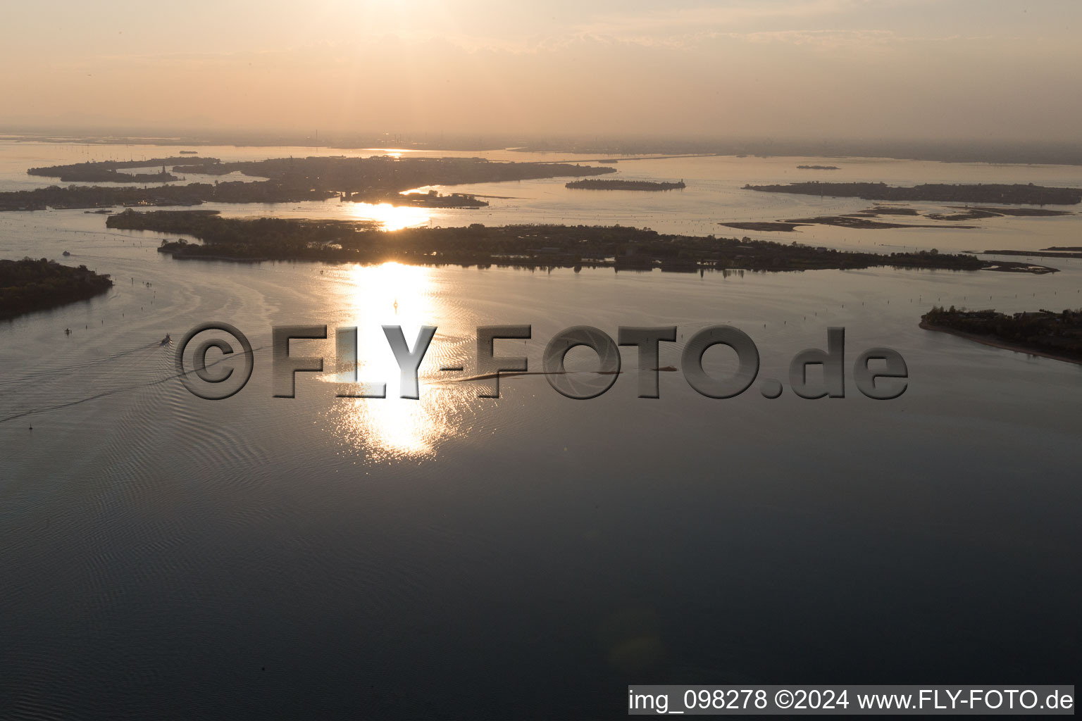 Vue d'oiseau de Punta Sabbioni dans le département Vénétie, Italie