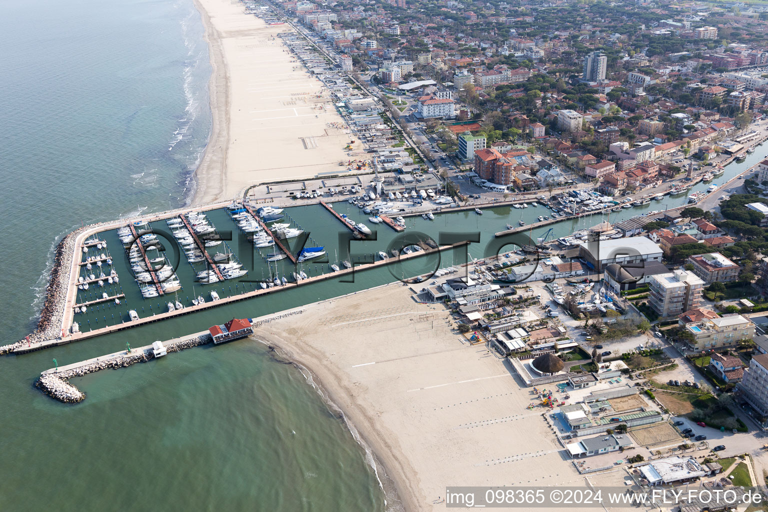 Vue oblique de Milano Marittima dans le département Émilie-Romagne, Italie