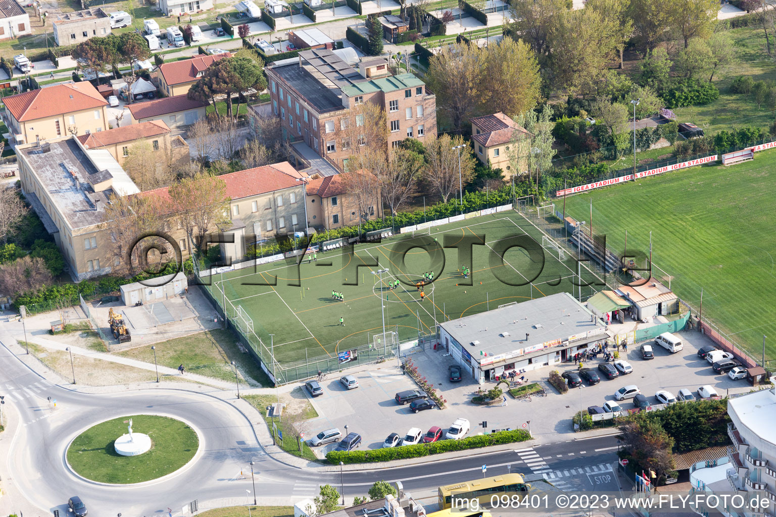 Vue aérienne de Terrain de sport à Igea Marina dans le département Émilie-Romagne, Italie