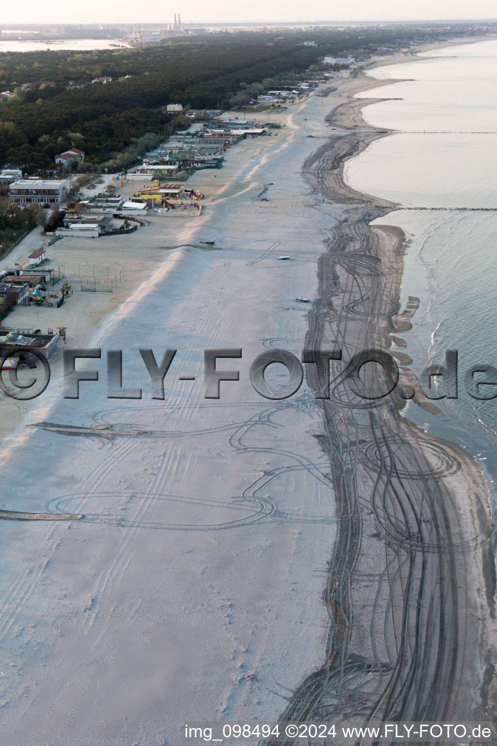 Vue aérienne de Punta Marina dans le département Émilie-Romagne, Italie