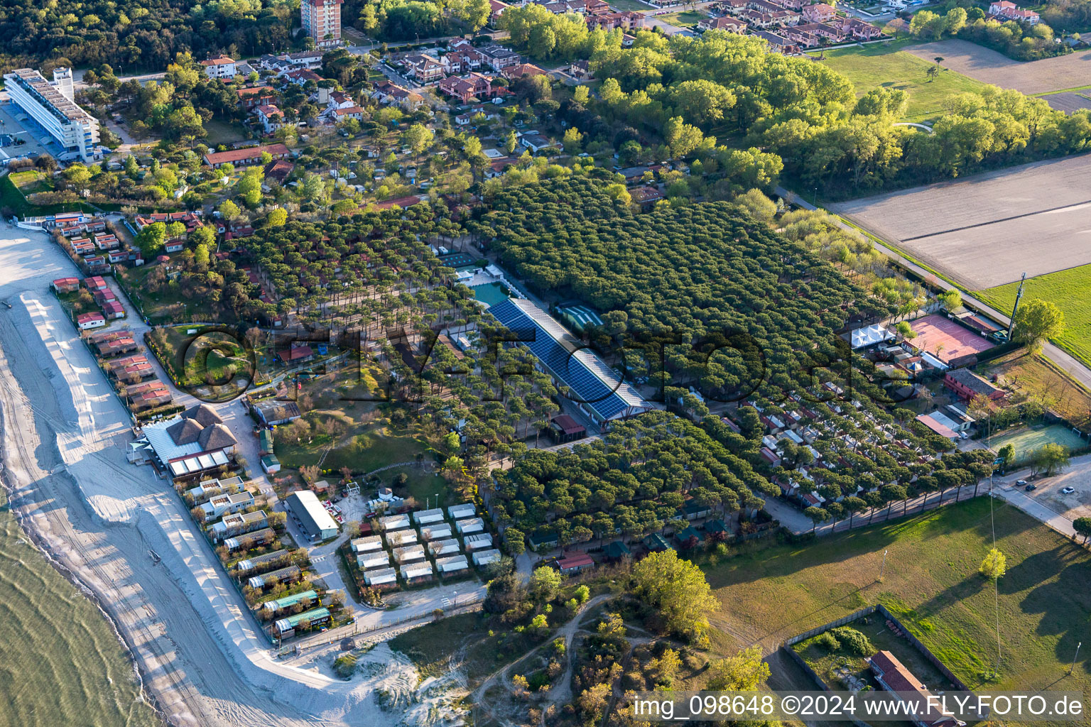 Photographie aérienne de Quartier Lido di Pomposa-Lido degli Scacchi in Comacchio dans le département Ferrara, Italie