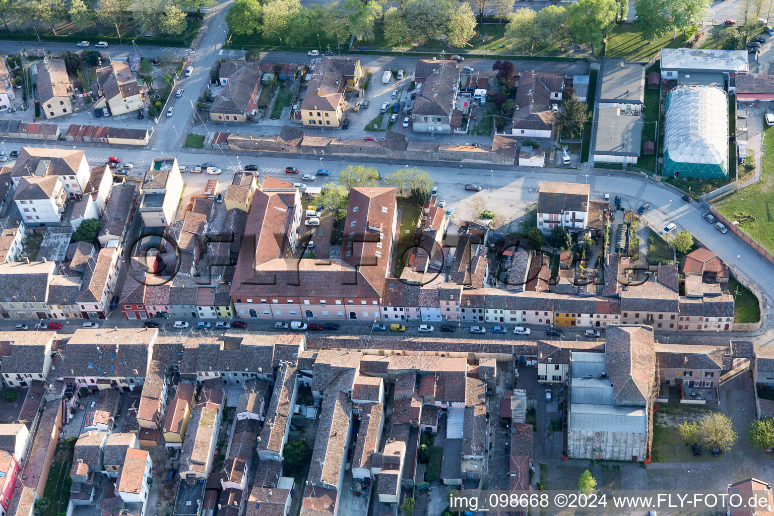 Enregistrement par drone de Comacchio dans le département Ferrara, Italie