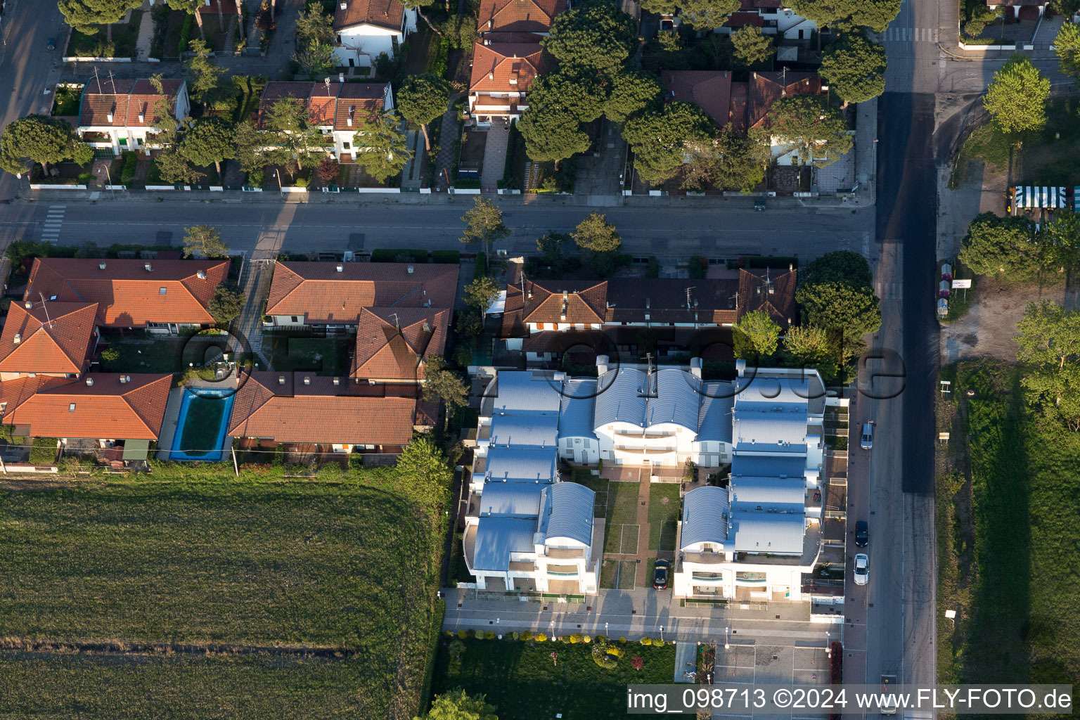 Lido degli Estensi dans le département Émilie-Romagne, Italie depuis l'avion