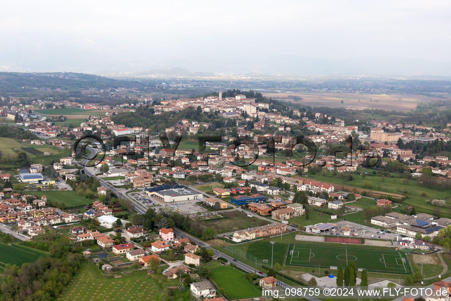 Vue oblique de San Daniele del Friuli dans le département Udine, Italie