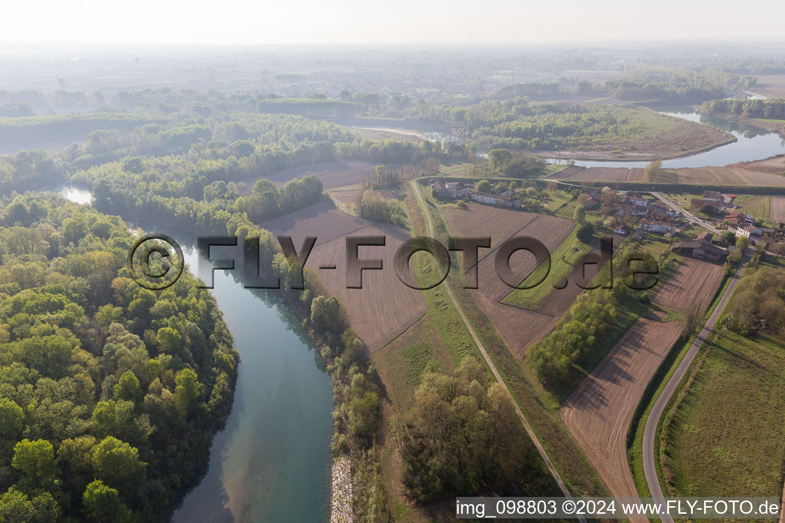 Vue aérienne de San Giorgio al Tagliamento-Pozzi dans le département Vénétie, Italie