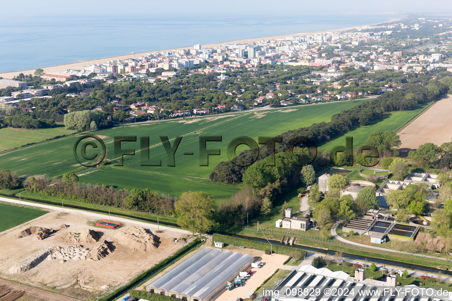 Lignano Riviera dans le département Frioul-Vénétie Julienne, Italie vue du ciel