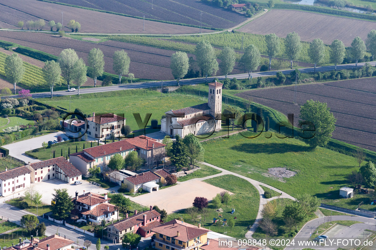 Vue aérienne de Summaga dans le département Vénétie, Italie