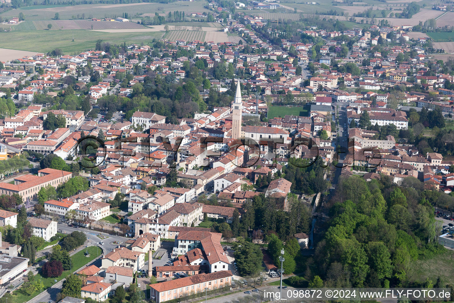 Vue aérienne de San Vito al Tagliamento dans le département Pordenone, Italie