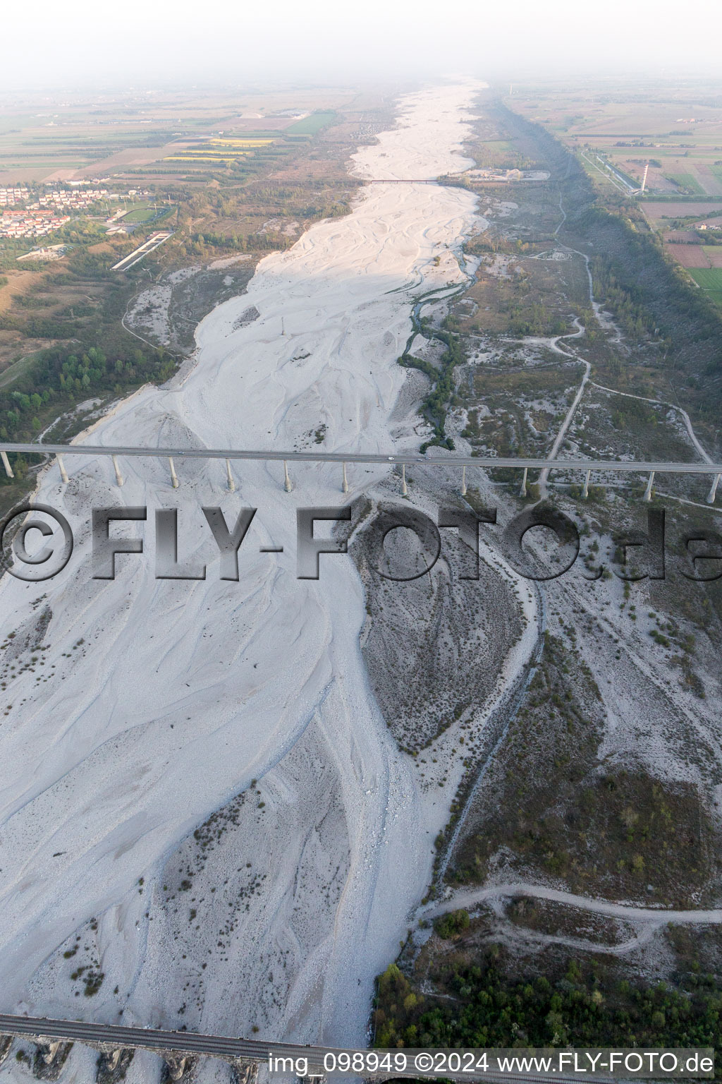 Photographie aérienne de Montereale Valcellina dans le département Pordenone, Italie