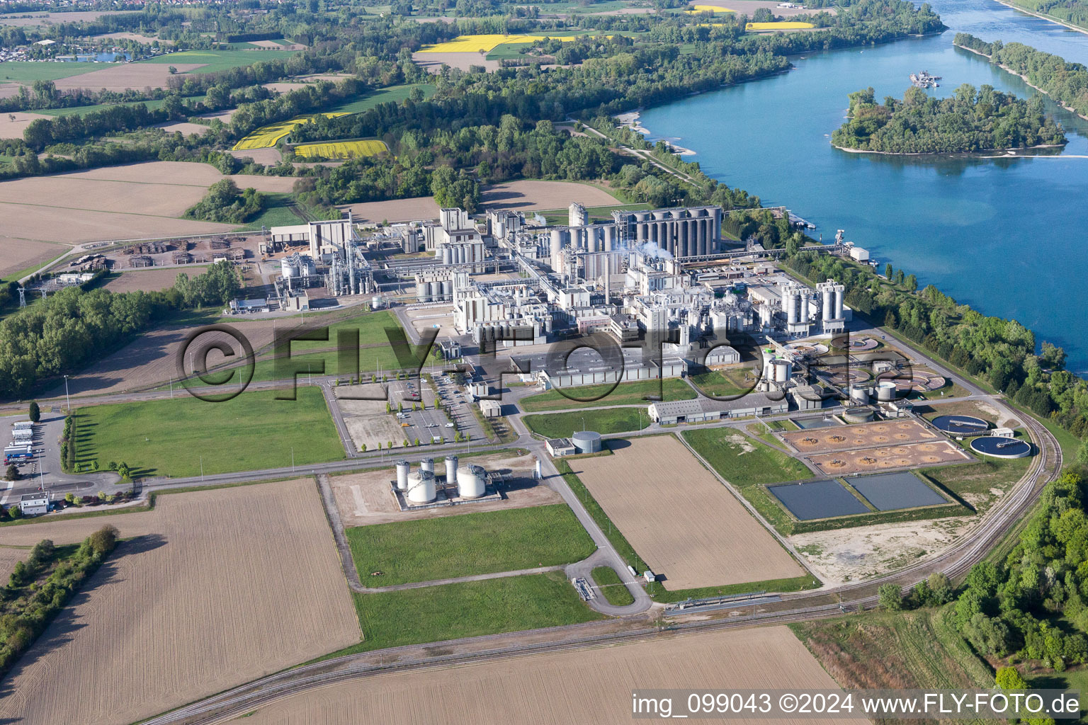 Vue oblique de Beinheim dans le département Bas Rhin, France