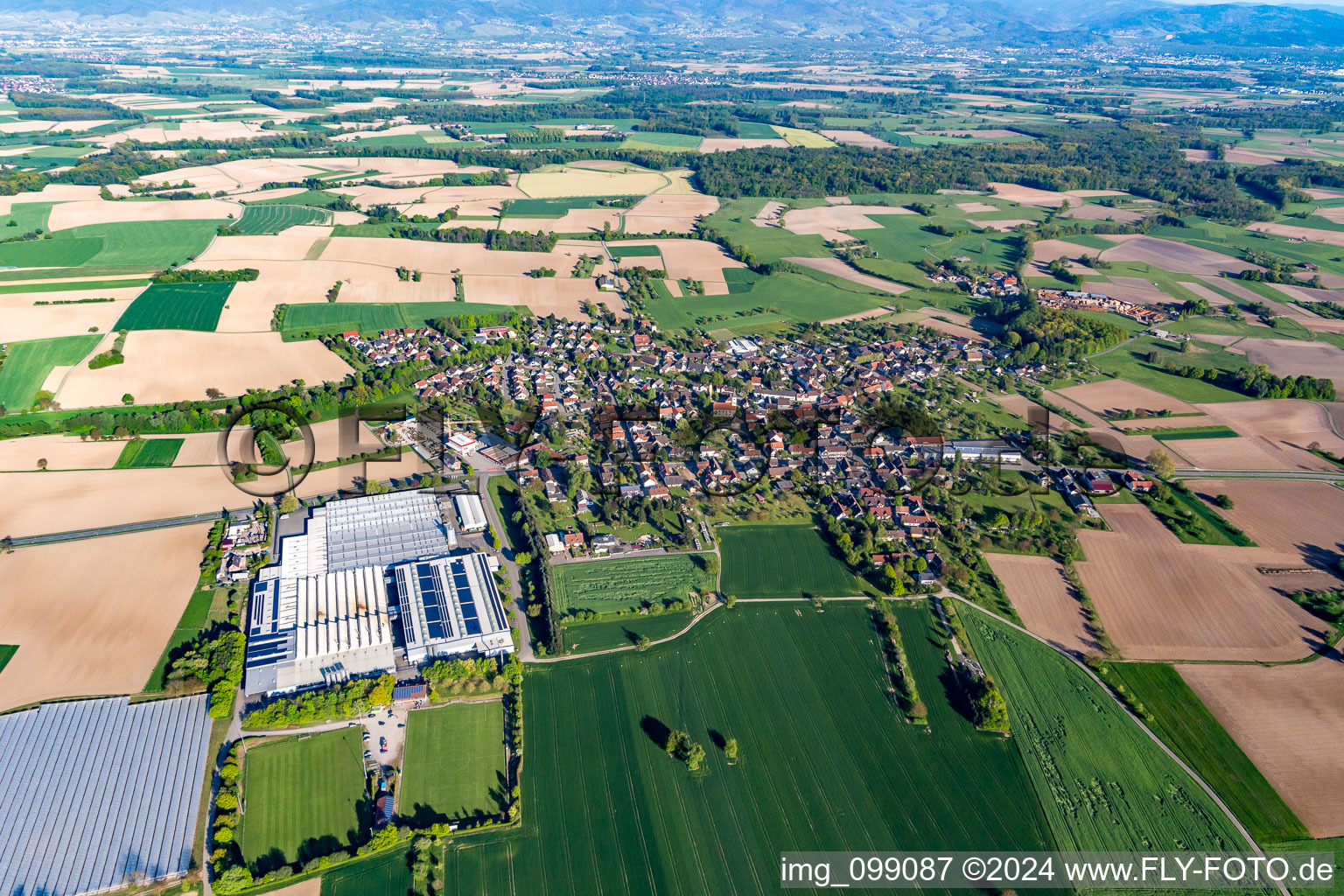 Vue aérienne de Quartier Scherzheim in Lichtenau dans le département Bade-Wurtemberg, Allemagne