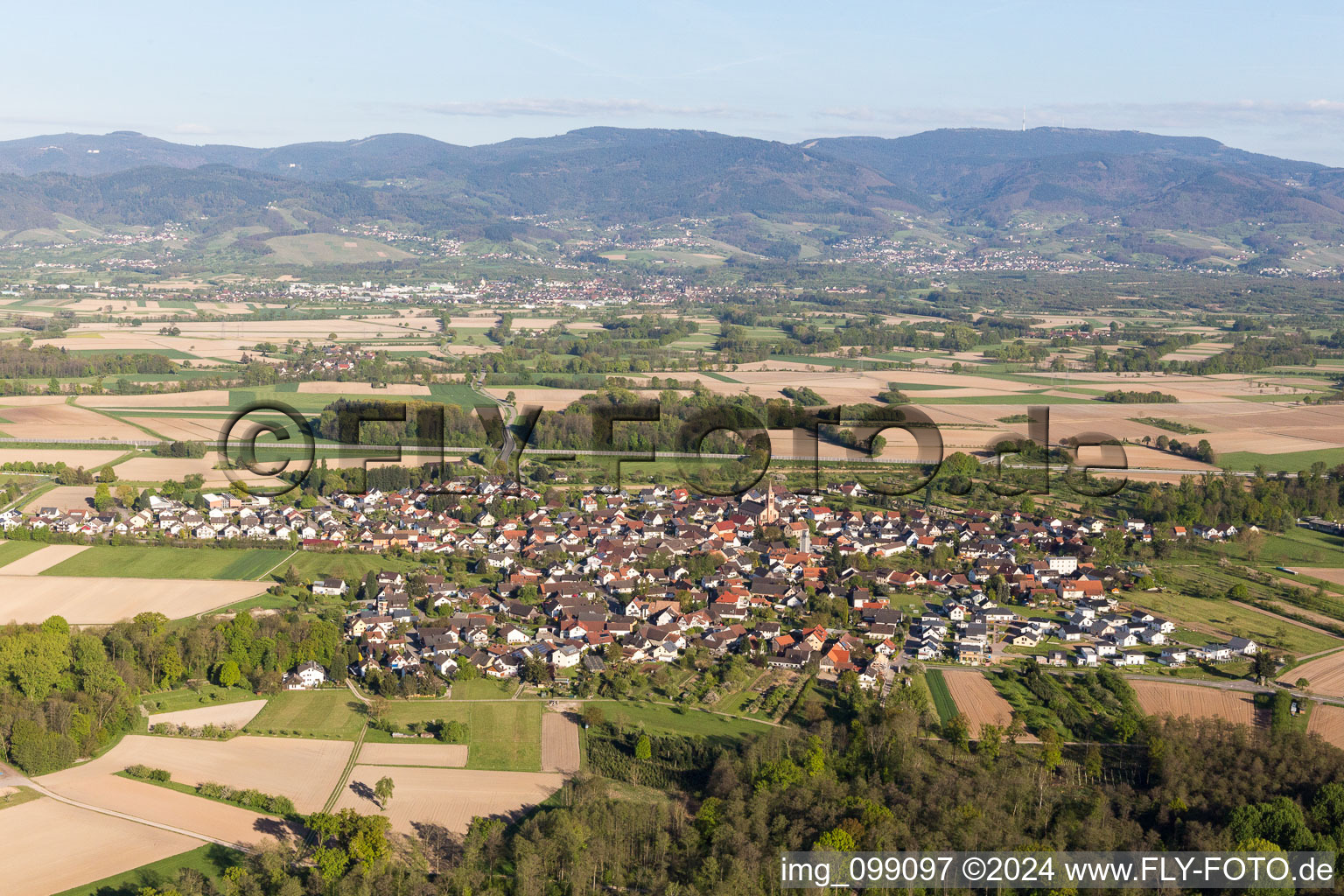 Vue aérienne de Quartier Unzhurst in Ottersweier dans le département Bade-Wurtemberg, Allemagne