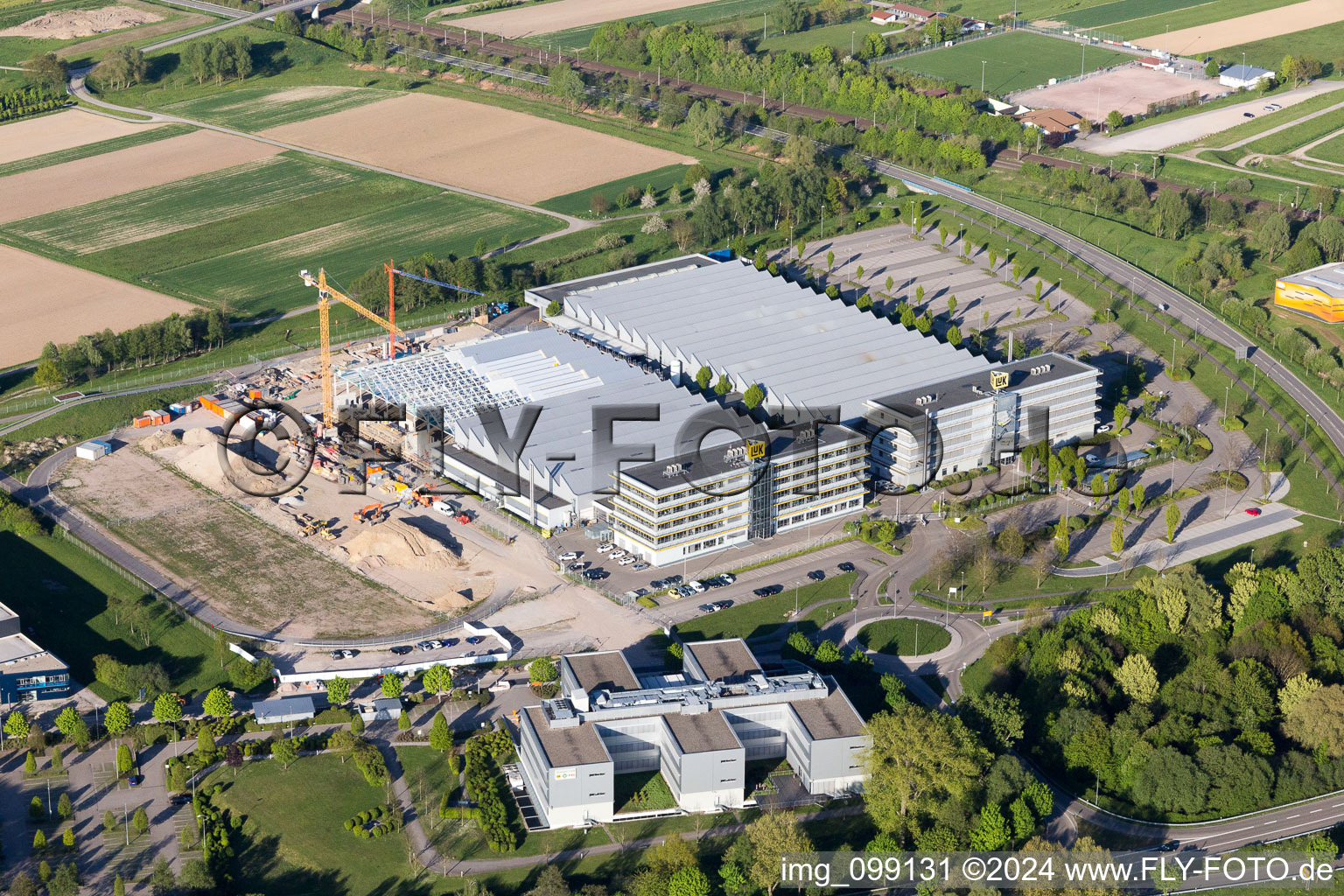 Photographie aérienne de Zone industrielle Chantier de Bußmatten LUK à Bühl dans le département Bade-Wurtemberg, Allemagne