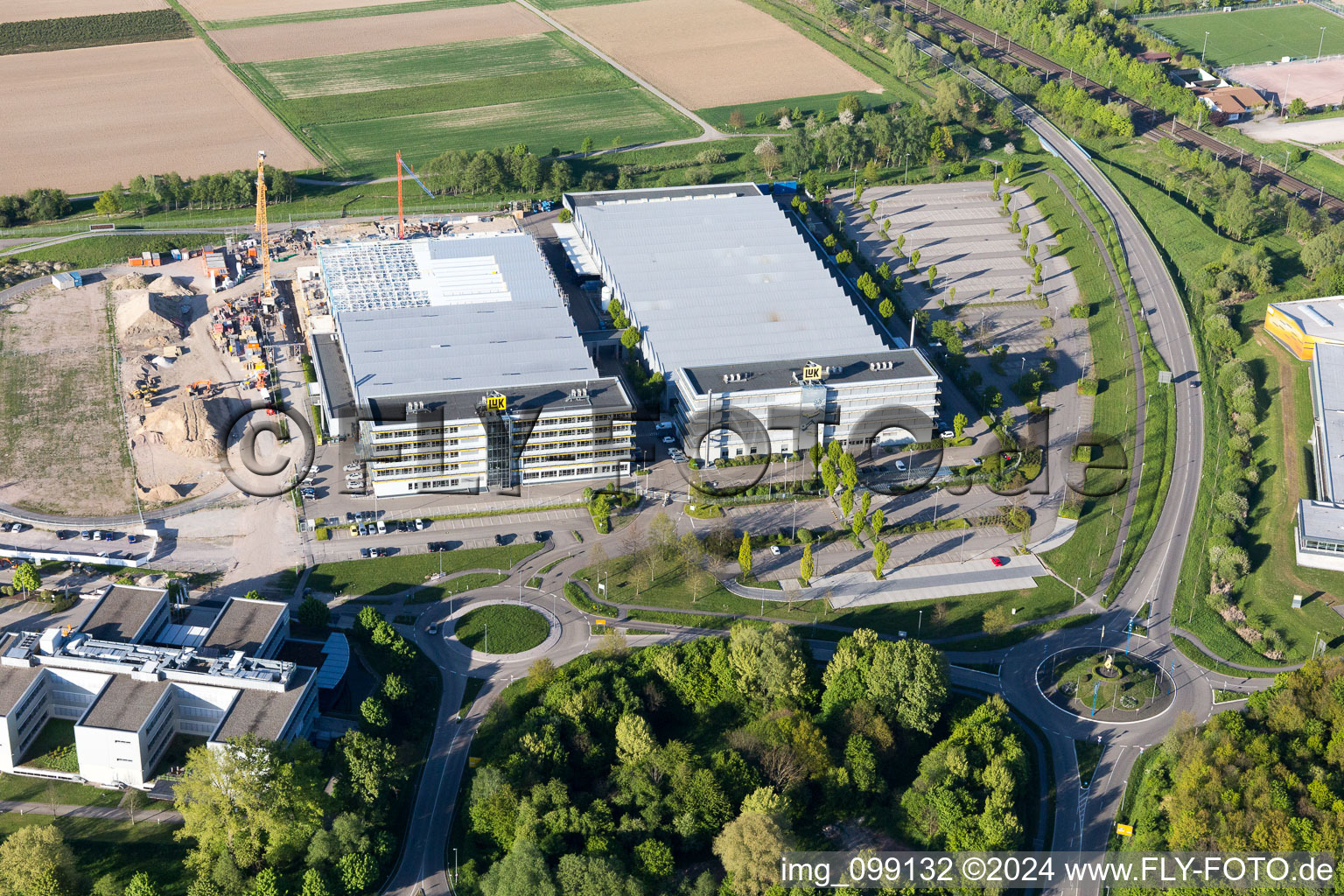 Vue oblique de Zone industrielle Chantier de Bußmatten LUK à Bühl dans le département Bade-Wurtemberg, Allemagne