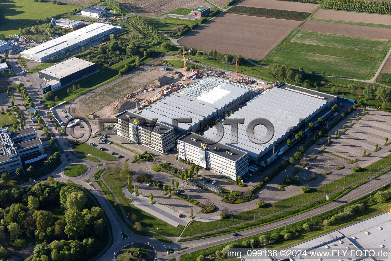 Zone industrielle Chantier de Bußmatten LUK à Bühl dans le département Bade-Wurtemberg, Allemagne depuis l'avion