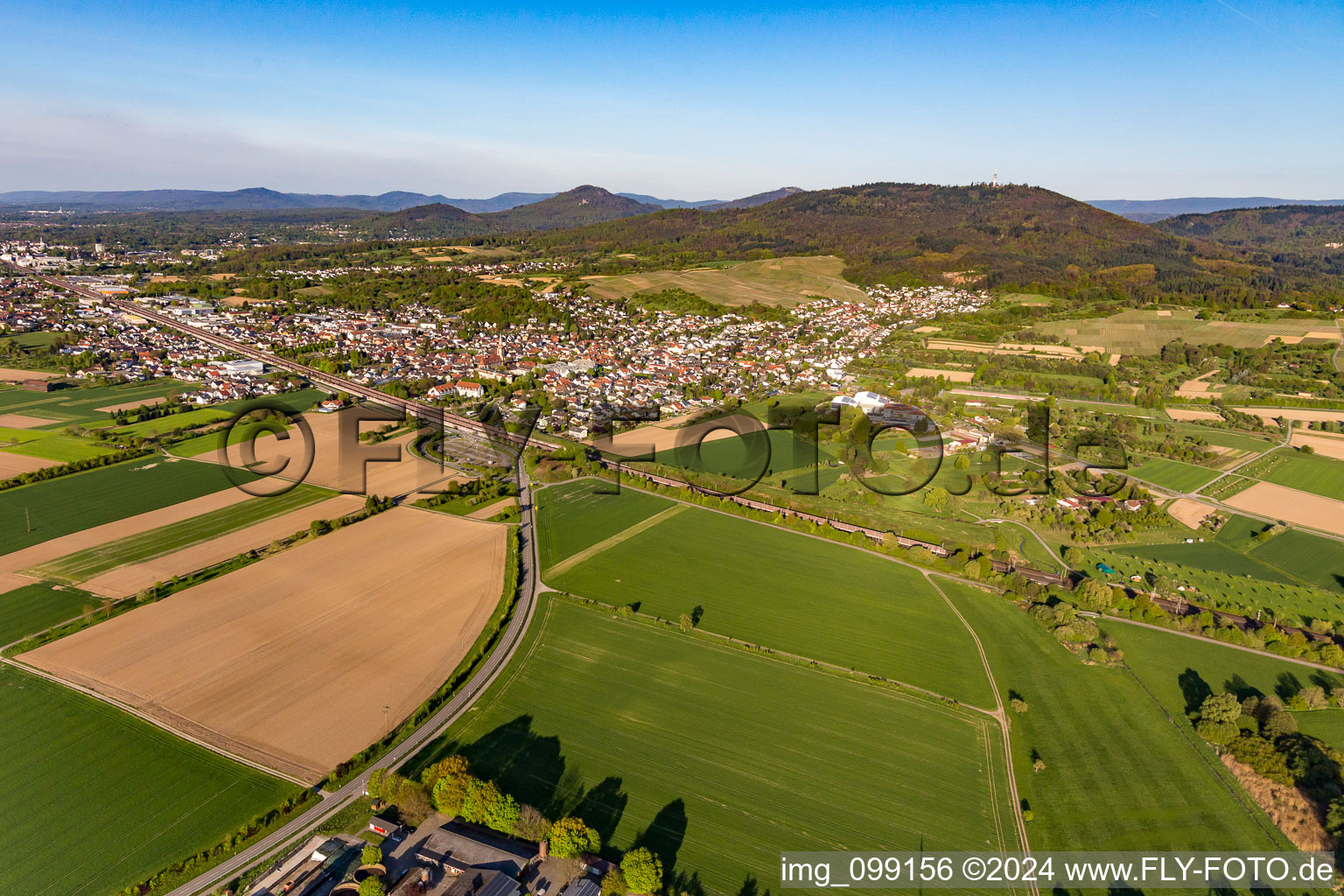 Vue aérienne de Du sud-ouest à Sinzheim dans le département Bade-Wurtemberg, Allemagne