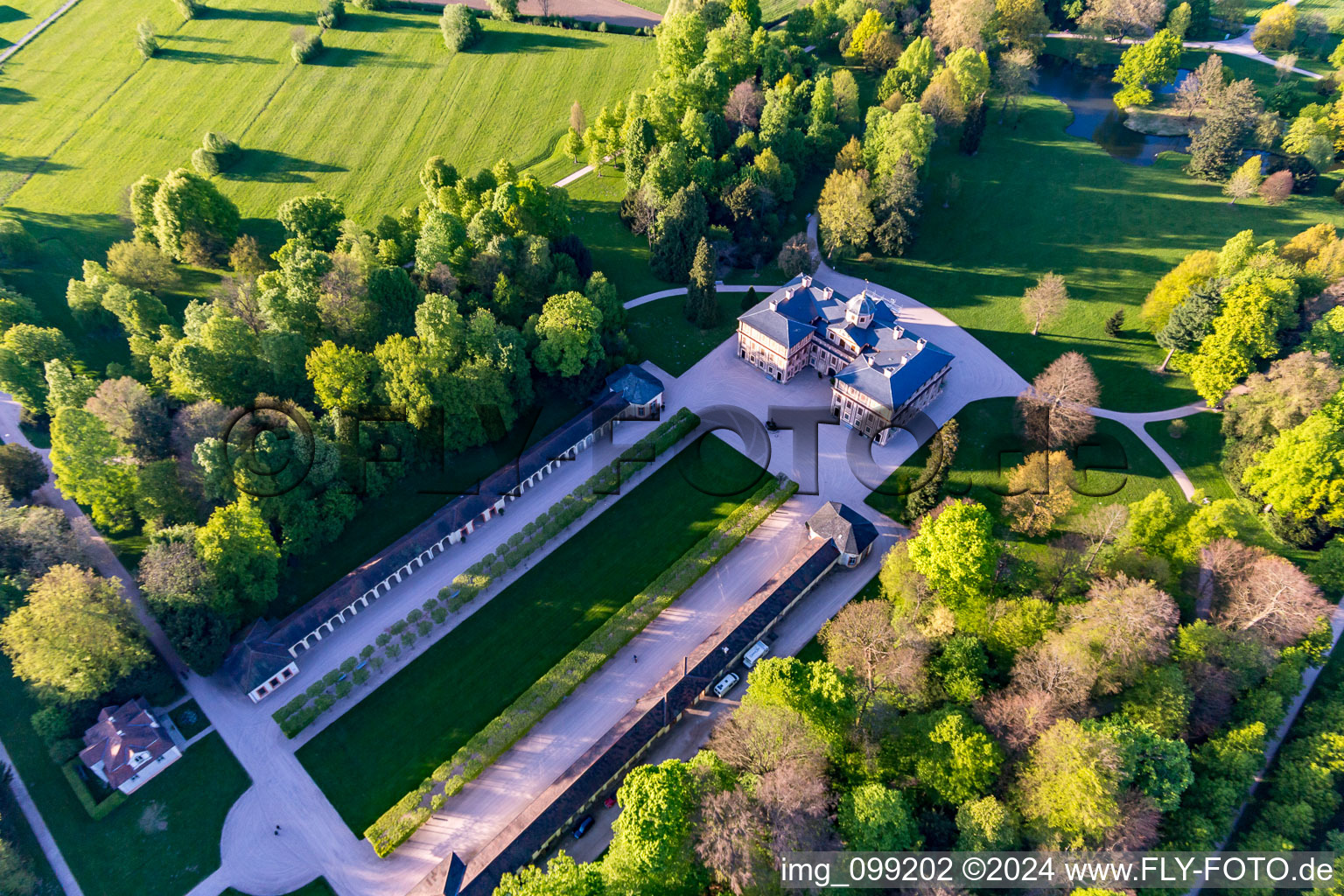 Favoris verrouillé à Förch à le quartier Förch in Rastatt dans le département Bade-Wurtemberg, Allemagne depuis l'avion