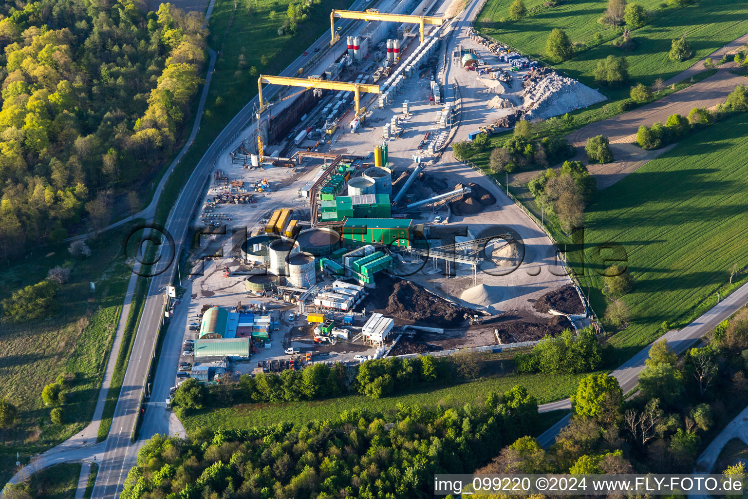 Photographie aérienne de Chantier du tunnel ferroviaire de Züblin à Ötigheim dans le département Bade-Wurtemberg, Allemagne