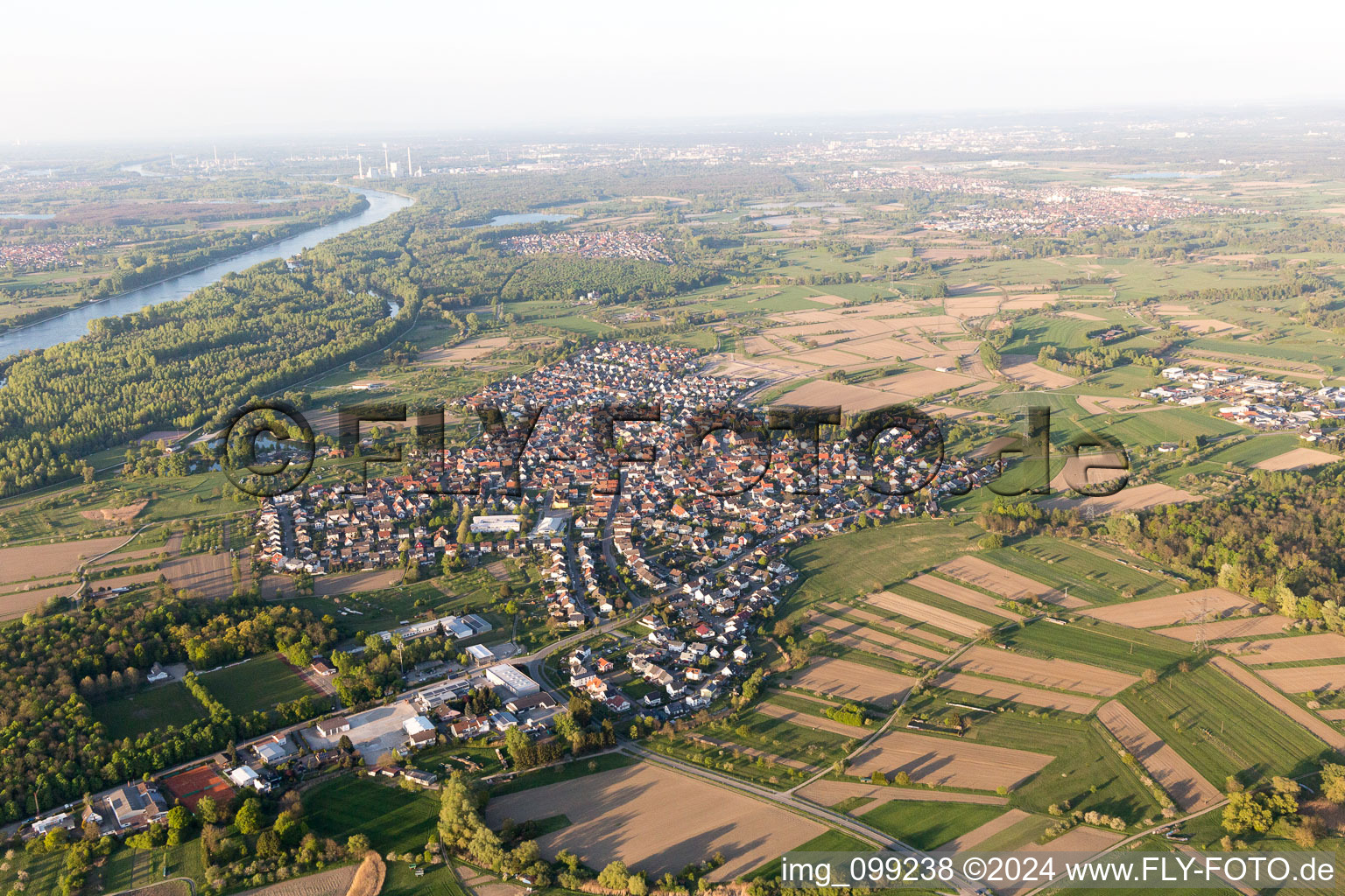 Au am Rhein dans le département Bade-Wurtemberg, Allemagne d'en haut