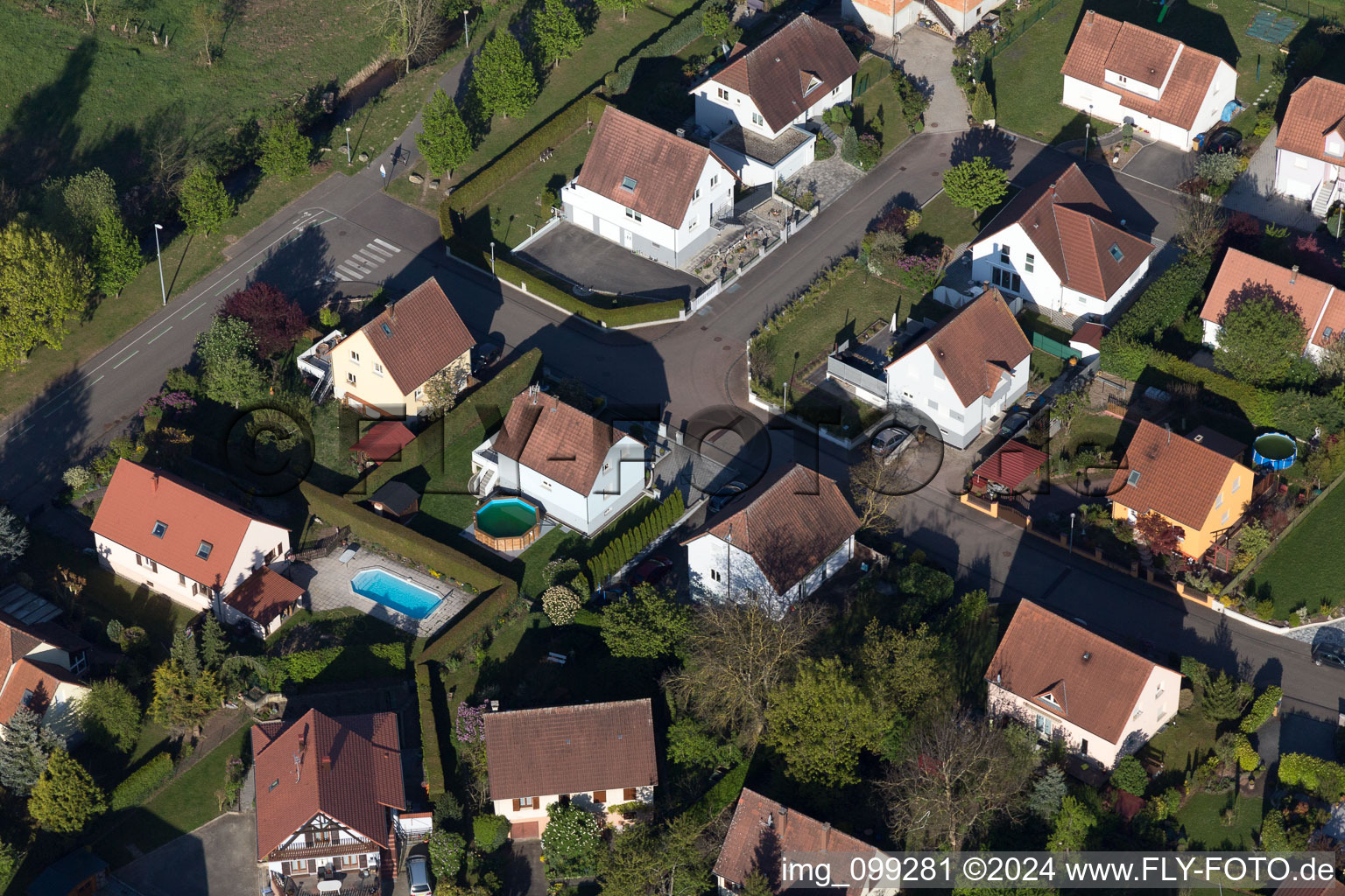 Quartier Altenstadt in Wissembourg dans le département Bas Rhin, France vue du ciel