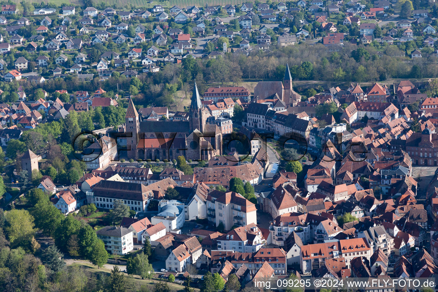 Wissembourg dans le département Bas Rhin, France vue du ciel