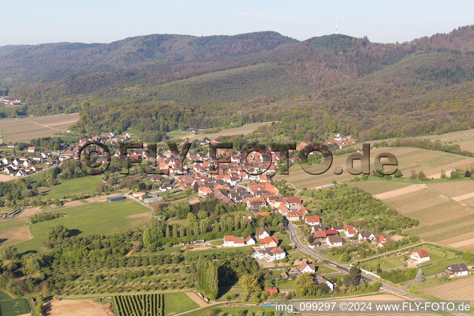 Image drone de Rott dans le département Bas Rhin, France