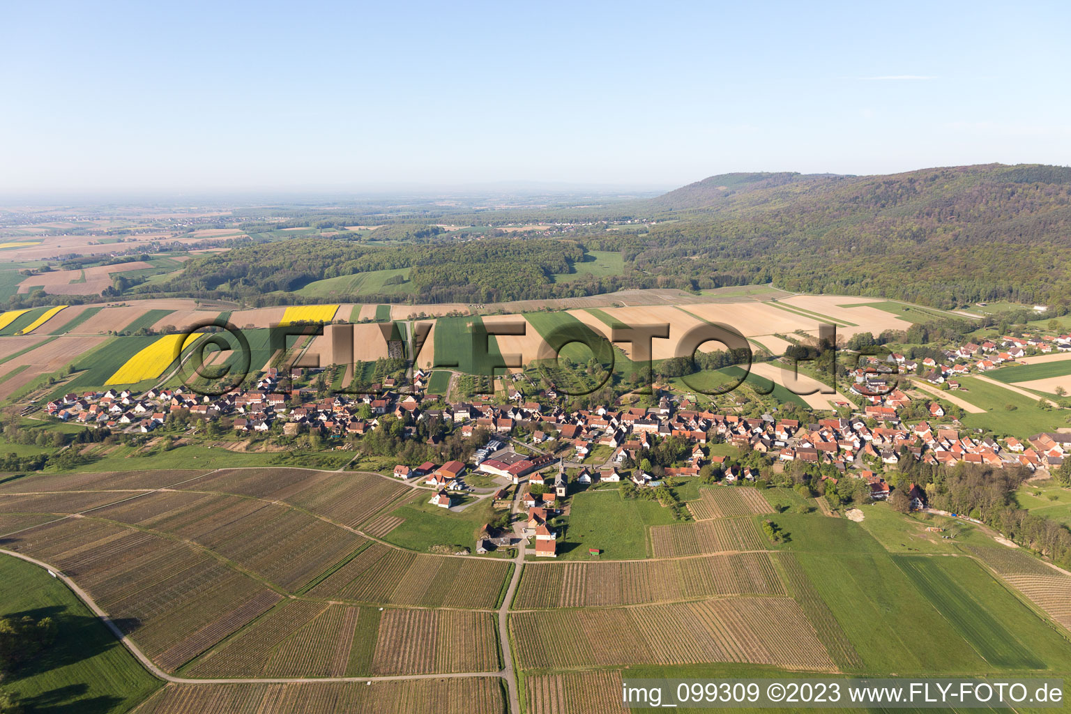 Cleebourg dans le département Bas Rhin, France d'un drone