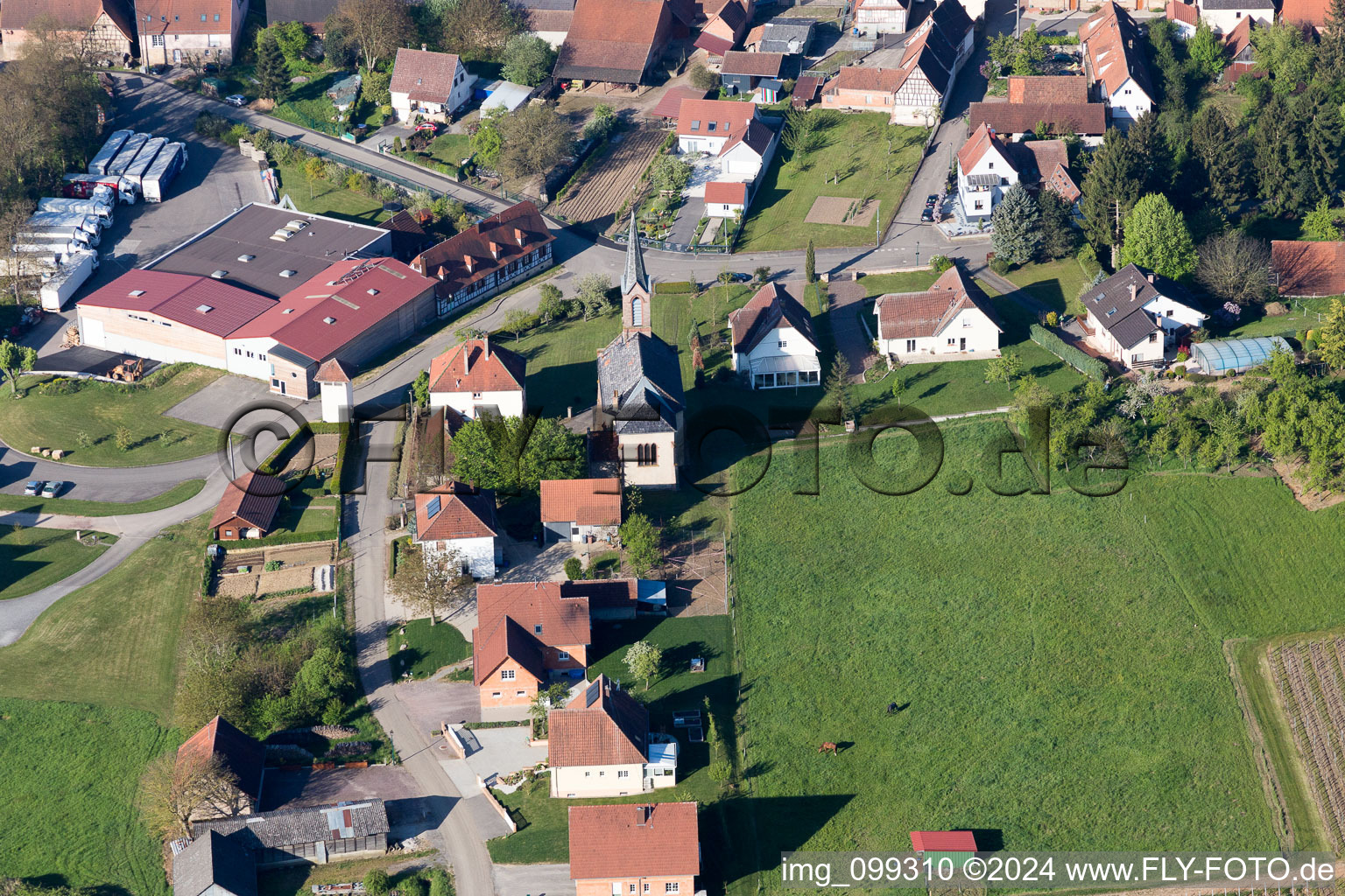 Cleebourg dans le département Bas Rhin, France vu d'un drone