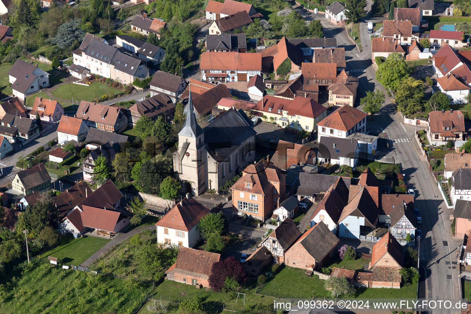 Vue aérienne de Gunstett dans le département Bas Rhin, France