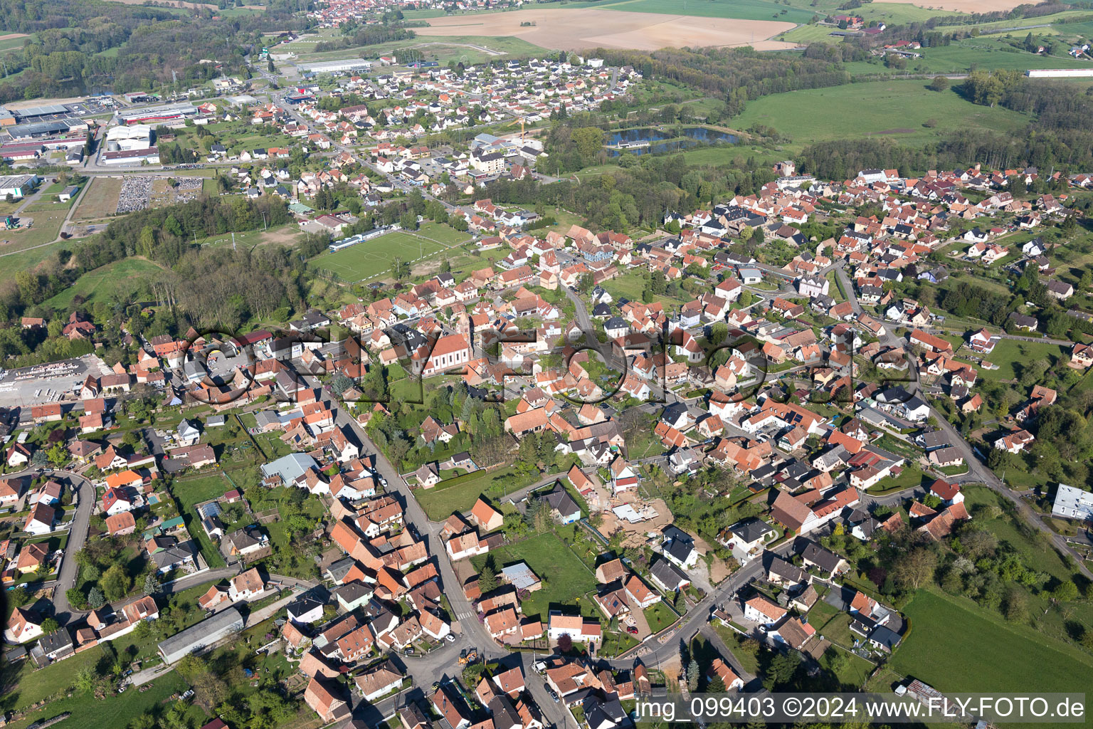 Gundershoffen dans le département Bas Rhin, France vue d'en haut