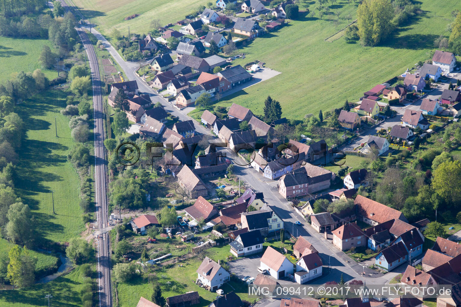 Vue oblique de Uttenhoffen dans le département Bas Rhin, France