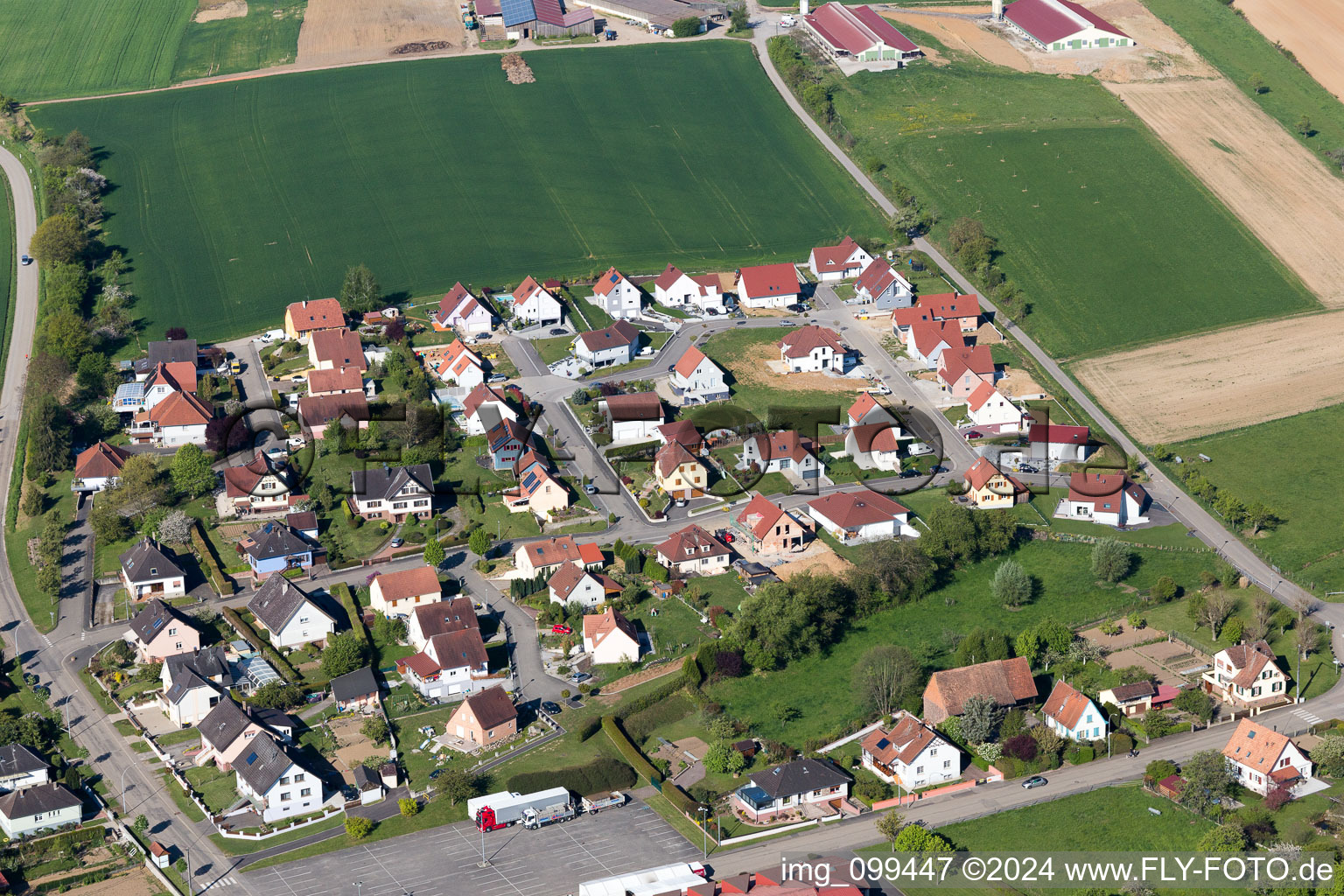 Uhrwiller dans le département Bas Rhin, France d'en haut