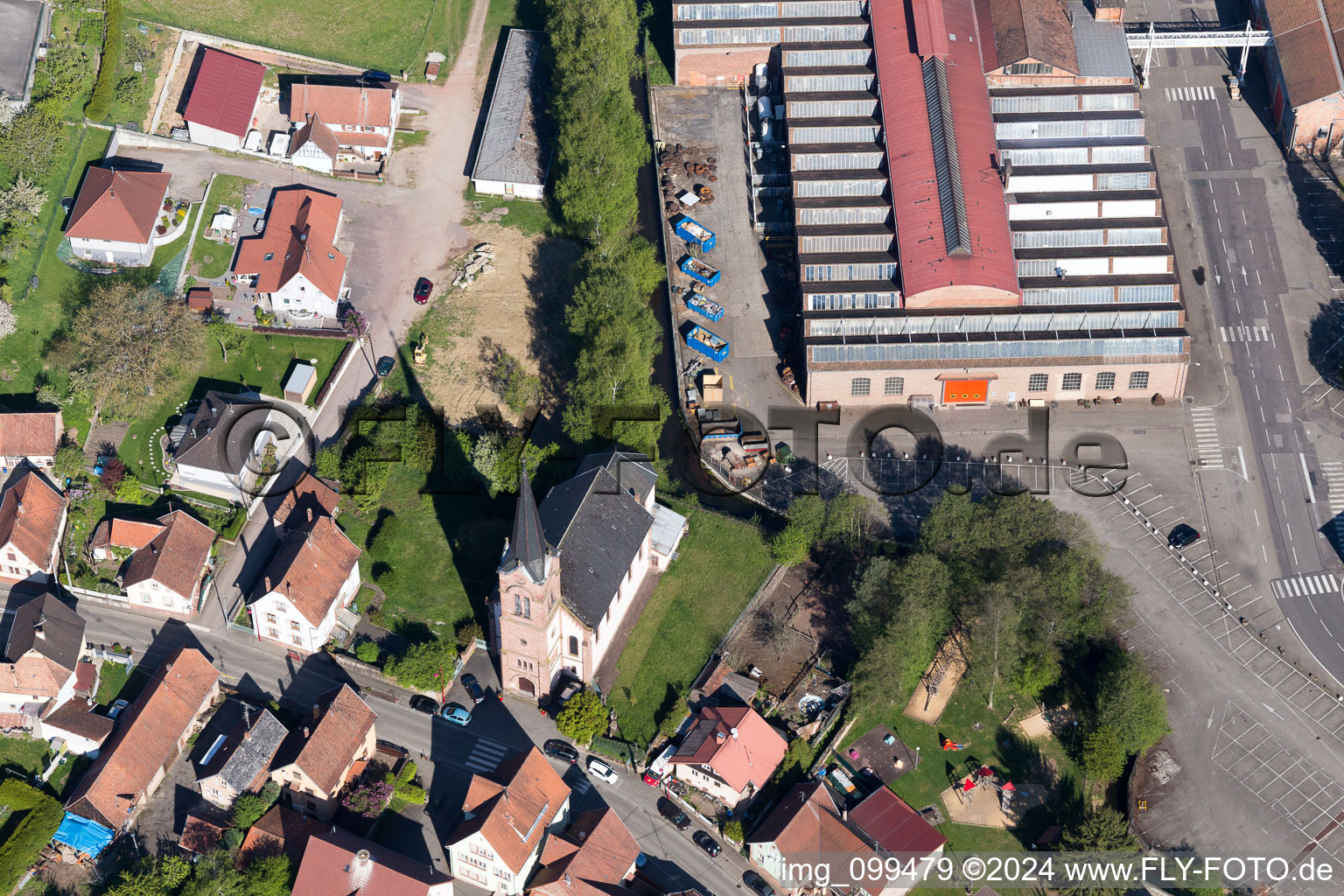 Zinswiller dans le département Bas Rhin, France depuis l'avion