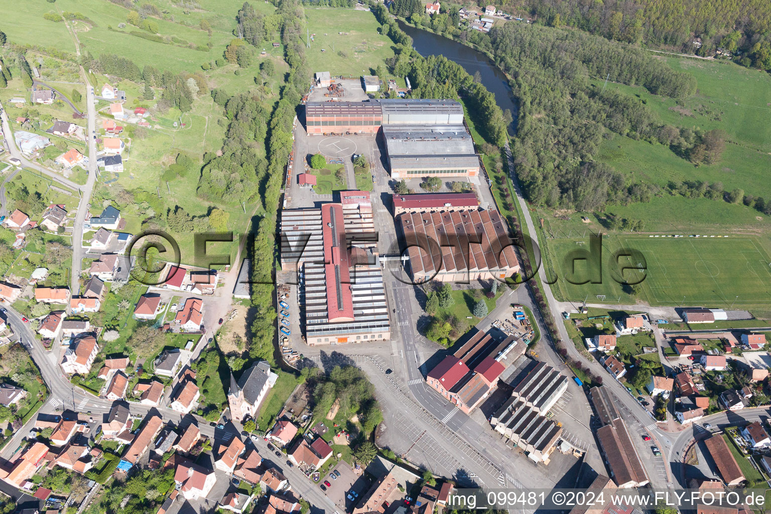 Vue d'oiseau de Zinswiller dans le département Bas Rhin, France