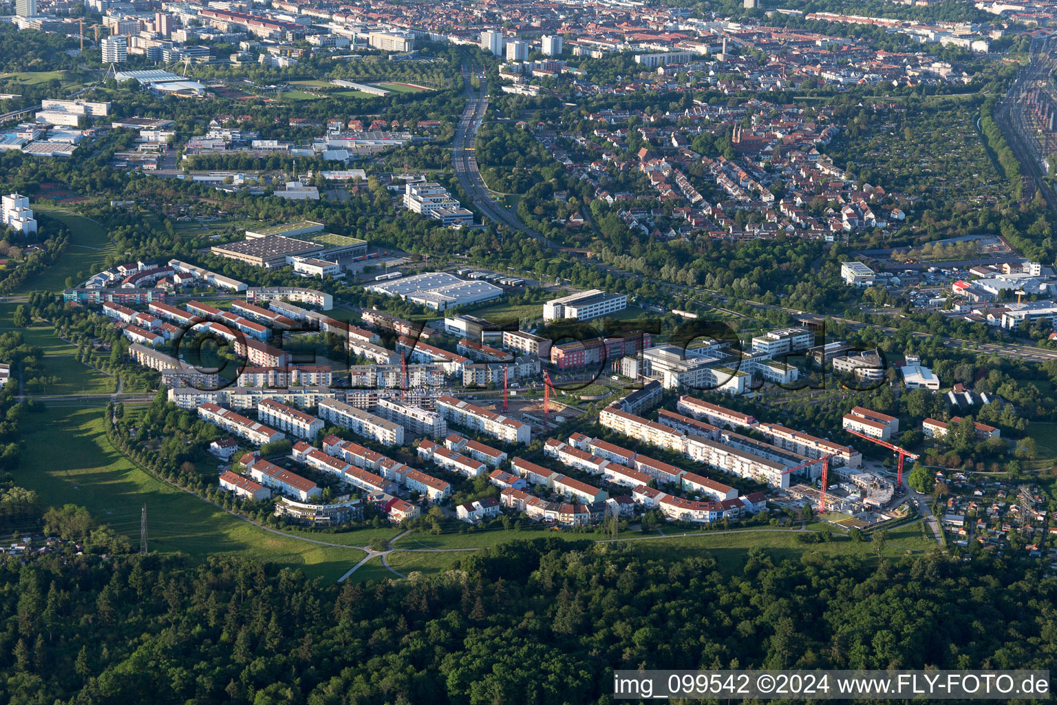 Quartier Oberreut in Karlsruhe dans le département Bade-Wurtemberg, Allemagne vue d'en haut