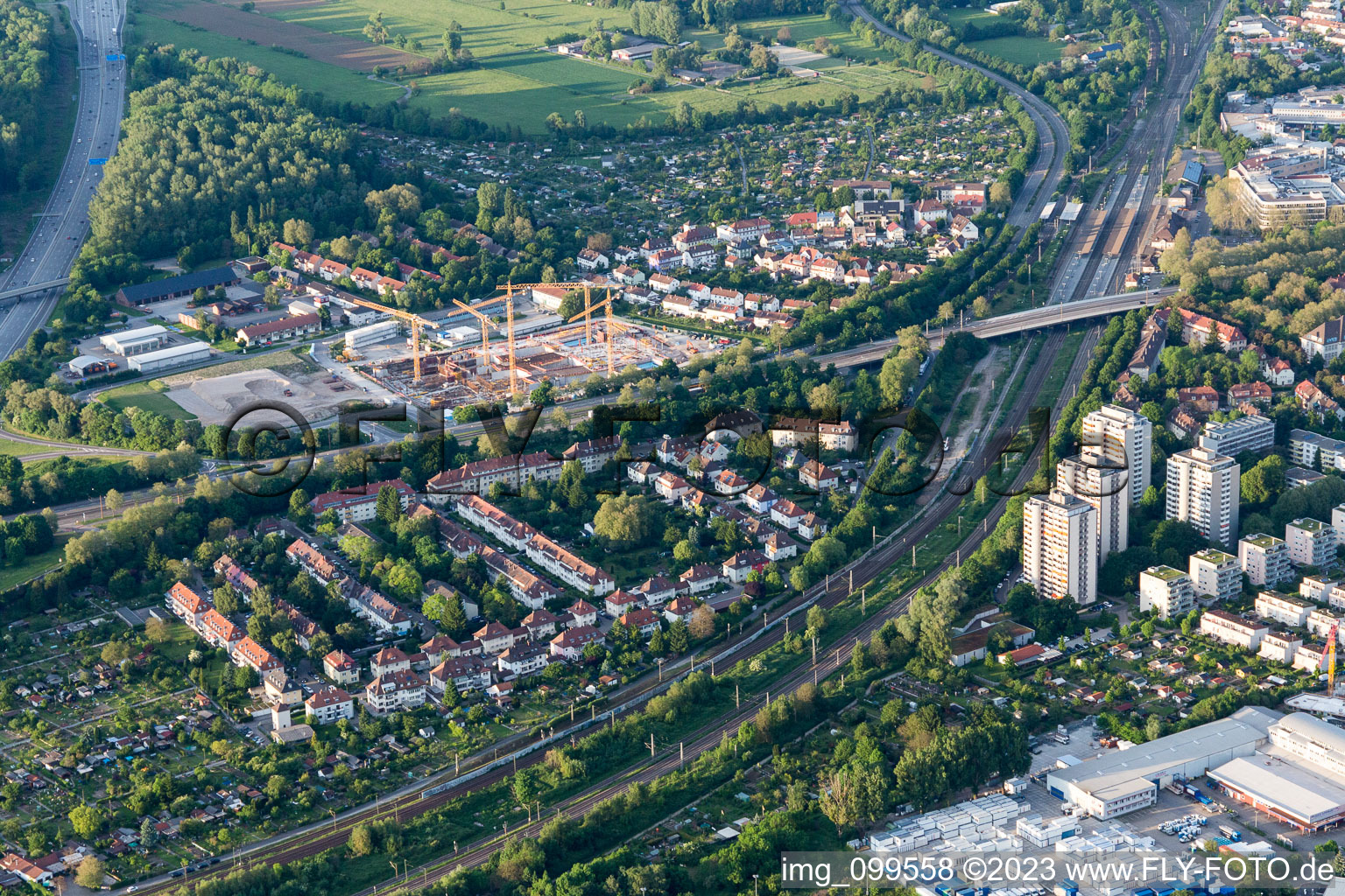 Vue aérienne de Chantier DM-Dialogicum à le quartier Durlach in Karlsruhe dans le département Bade-Wurtemberg, Allemagne