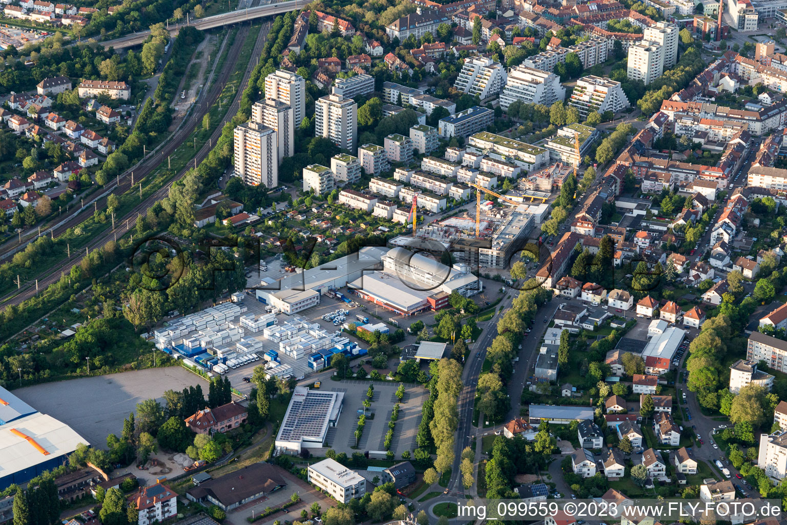 Vue aérienne de Killisfeldstr à le quartier Durlach in Karlsruhe dans le département Bade-Wurtemberg, Allemagne