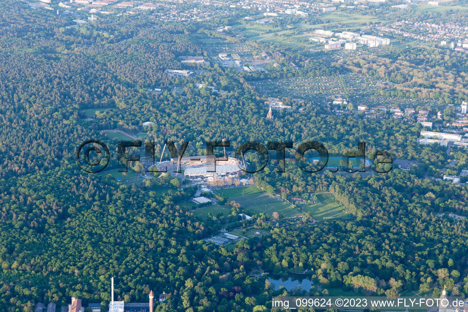 Photographie aérienne de Stade à le quartier Innenstadt-Ost in Karlsruhe dans le département Bade-Wurtemberg, Allemagne