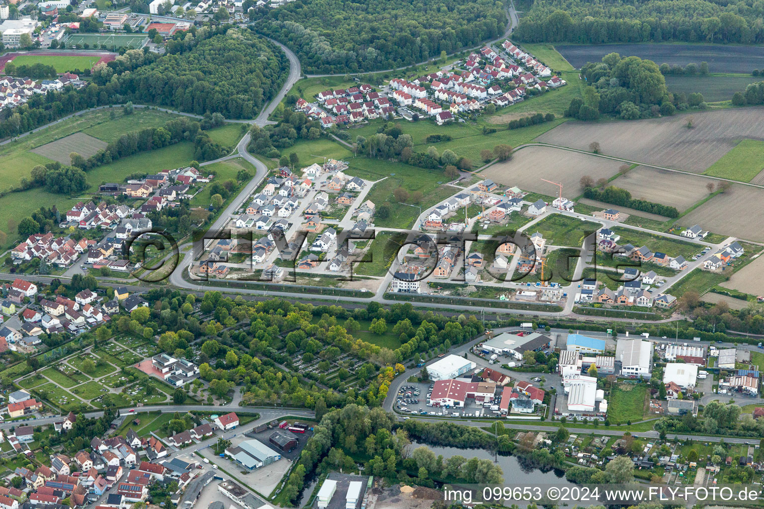 Wörth am Rhein dans le département Rhénanie-Palatinat, Allemagne hors des airs