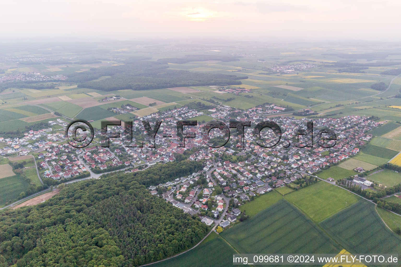 Vue aérienne de Dittelbrunn dans le département Bavière, Allemagne