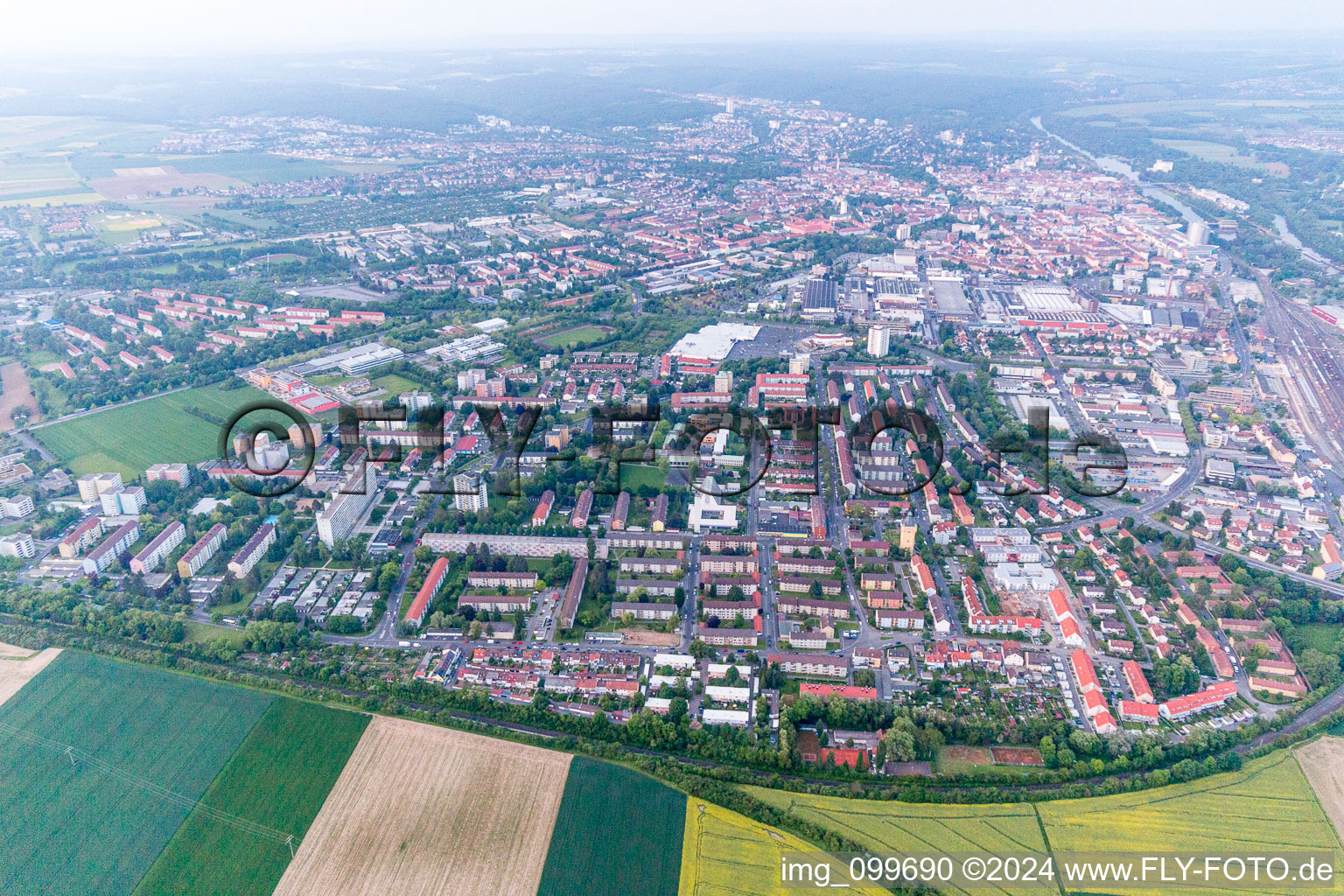 Vue d'oiseau de Schweinfurt dans le département Bavière, Allemagne