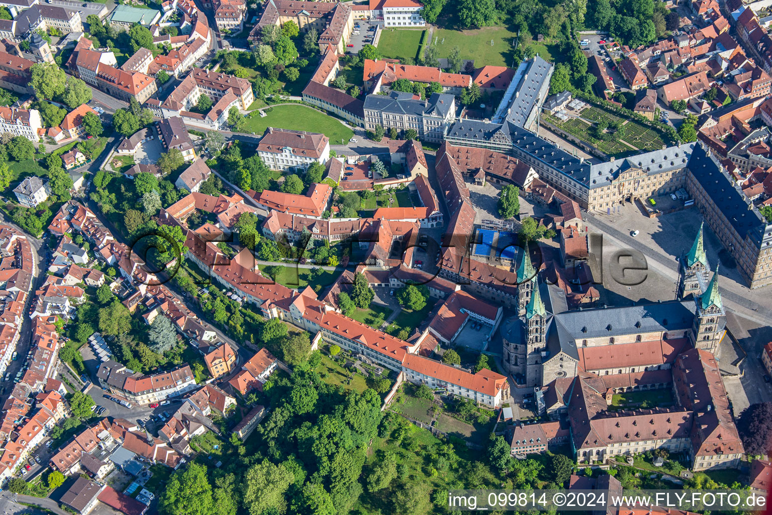 Photographie aérienne de Cathédrale de Bamberg sur la place de la cathédrale à Bamberg dans le département Bavière, Allemagne