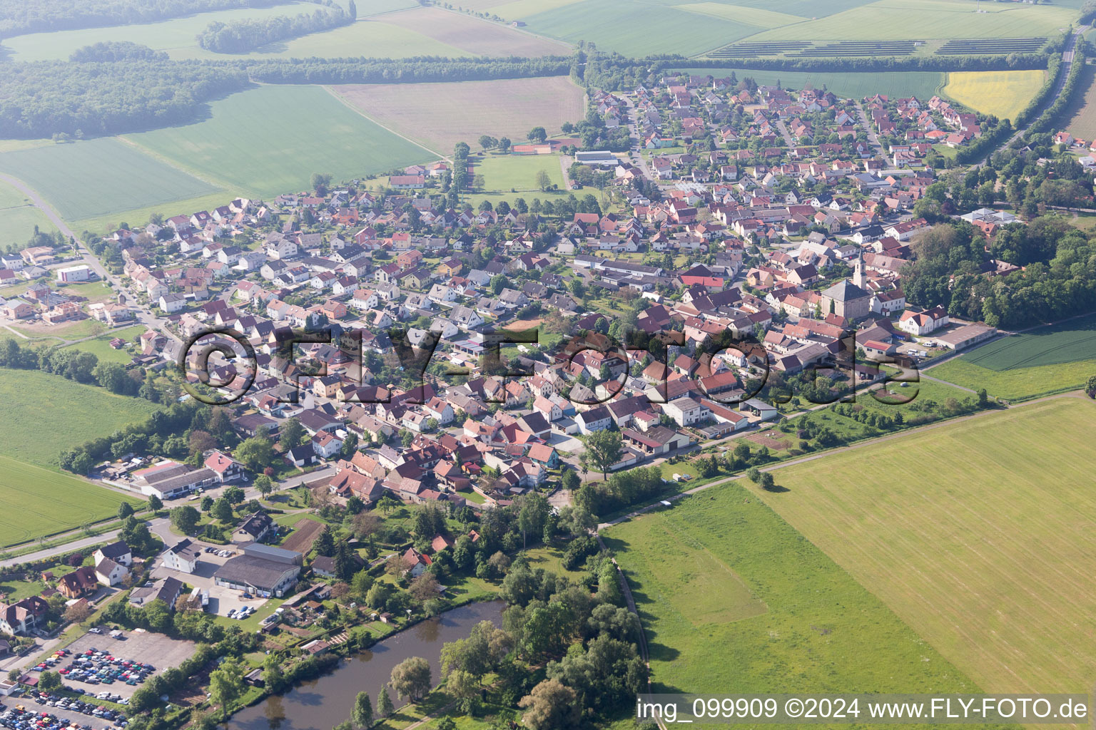 Vue aérienne de Wonfurt dans le département Bavière, Allemagne