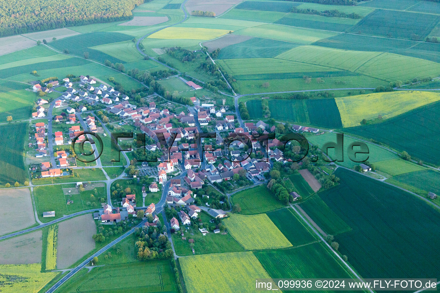 Vue oblique de Greßthal dans le département Bavière, Allemagne