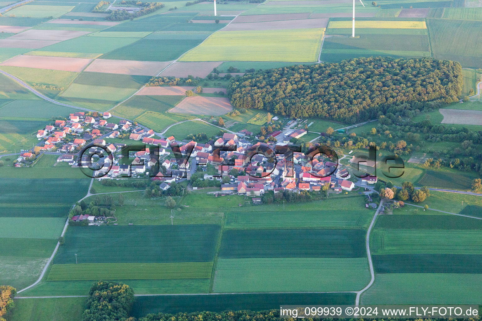 Vue aérienne de Kaisten dans le département Bavière, Allemagne