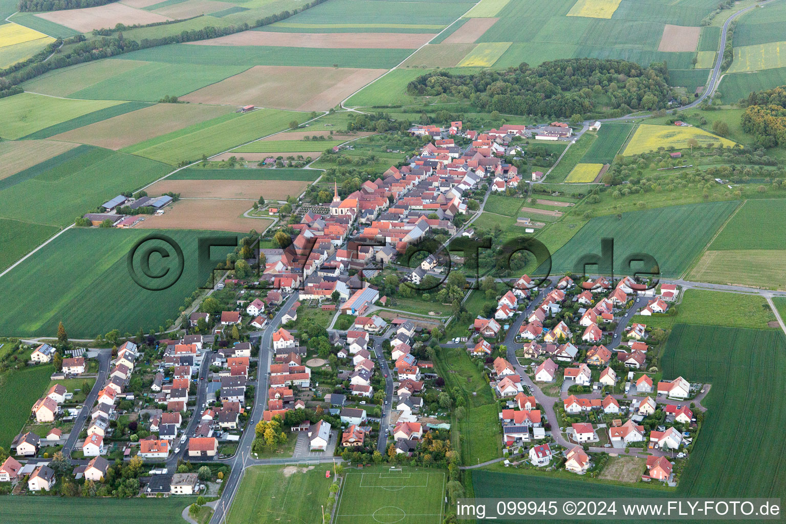 Vue aérienne de Egenhausen dans le département Bavière, Allemagne