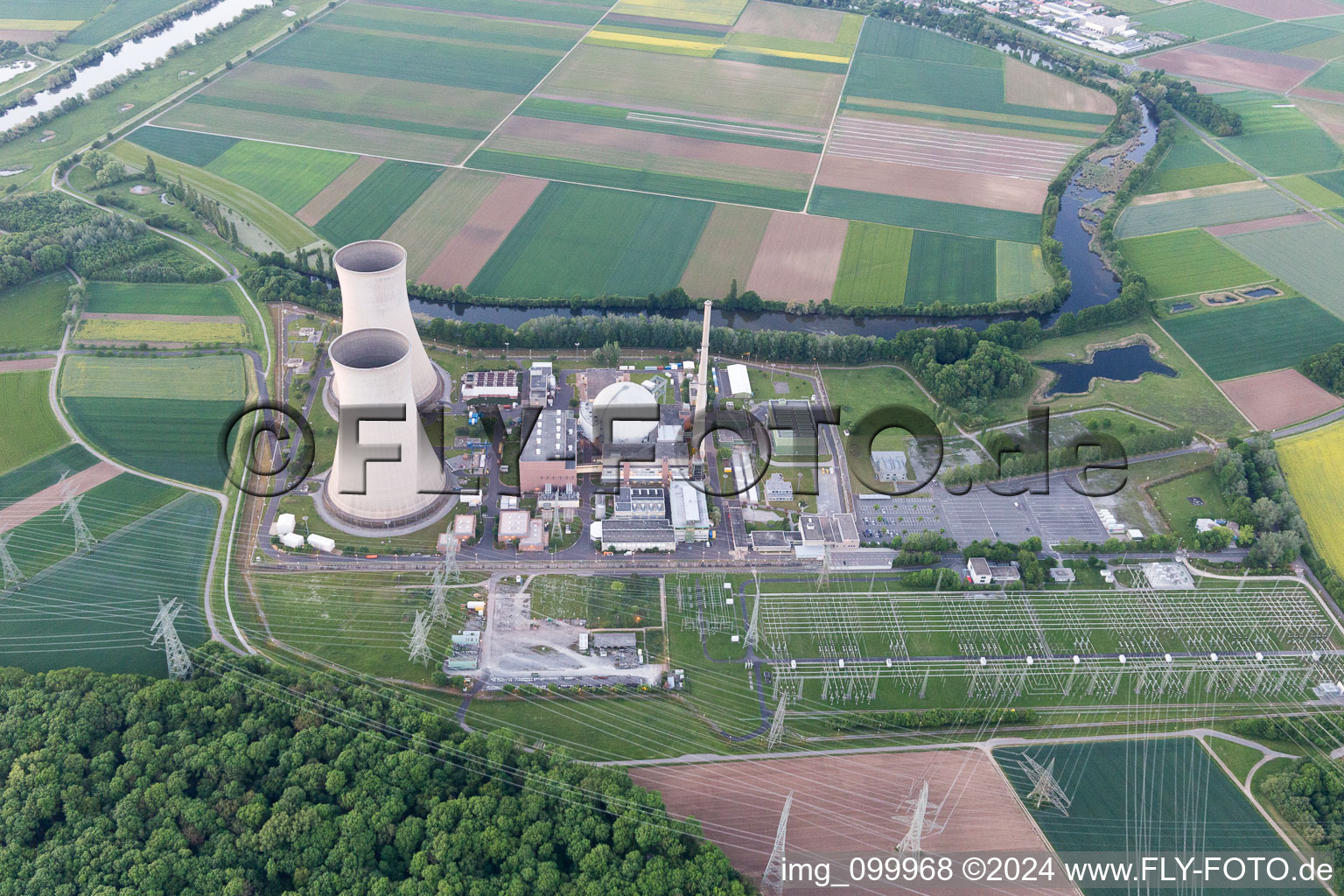 Vue aérienne de KKG à Grafenrheinfeld dans le département Bavière, Allemagne